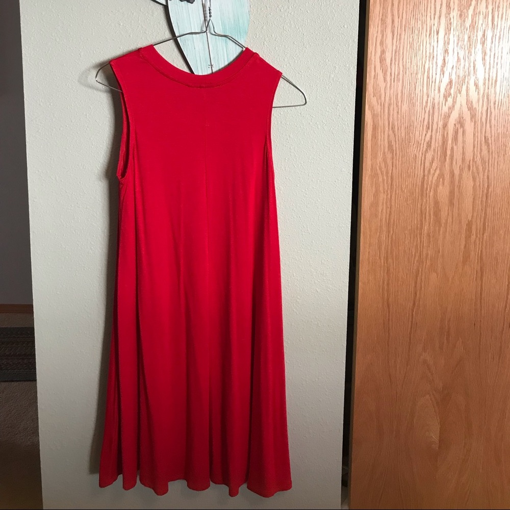 Red Dress - Picture 2 of 2